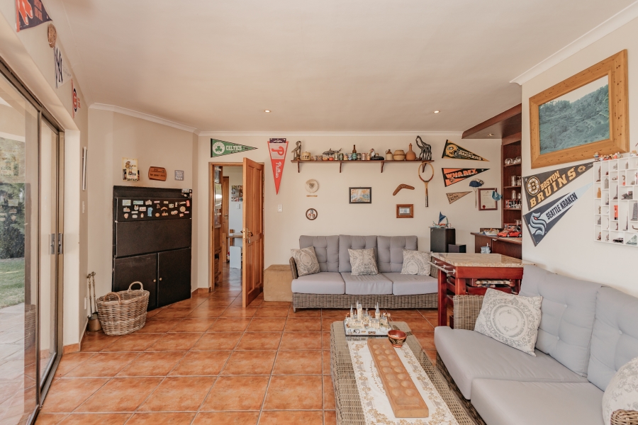 4 Bedroom Property for Sale in Welgedacht Western Cape